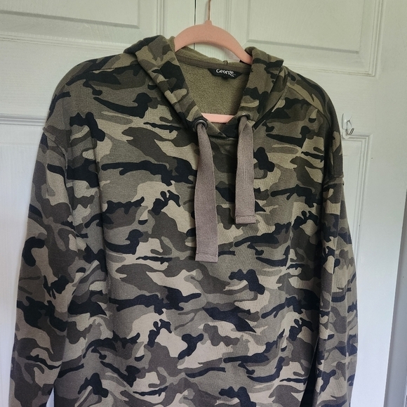 George  Plus Women's Printed Hooded Dress Size 1x - Picture 3 of 10